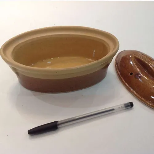 mini brown ceramic casserole dish / butter dish with lid