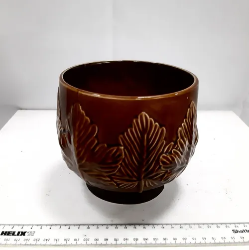 Slyvac Brown glazed ceramic 'Sycamore' plant pot