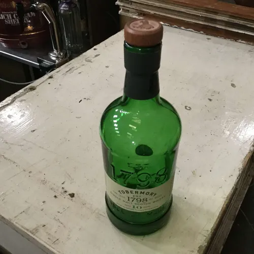 Tobemory 10 year old green glass bottle