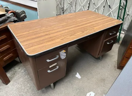 PAINTED BROWN METAL DESK WITH WOOD EFFECT TOP