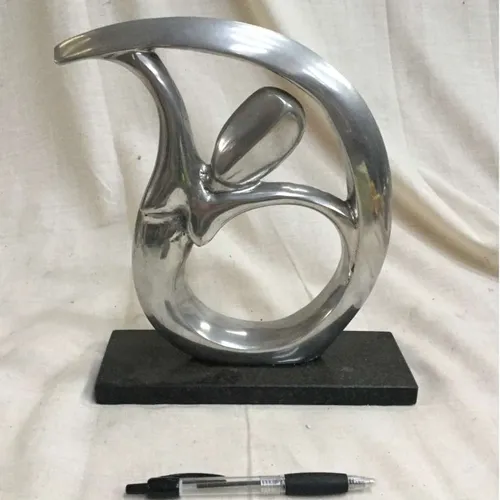 Curved Tear Drop Shaped Ornament 