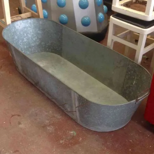 Period Galvanized Tin Bath Tub