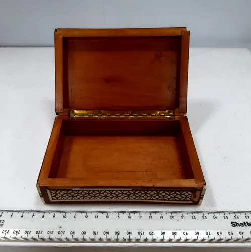 Wooden mosaic inlay design trinket box