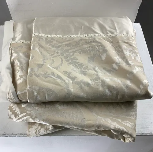 Satin patterned curtains