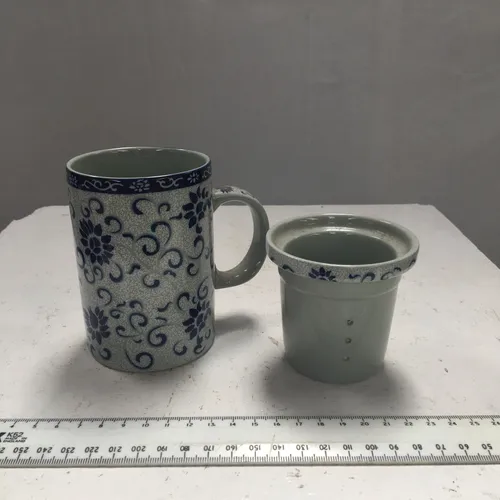Cream and Blue Decoration Mug with Ceramic Tea Strainer Set 