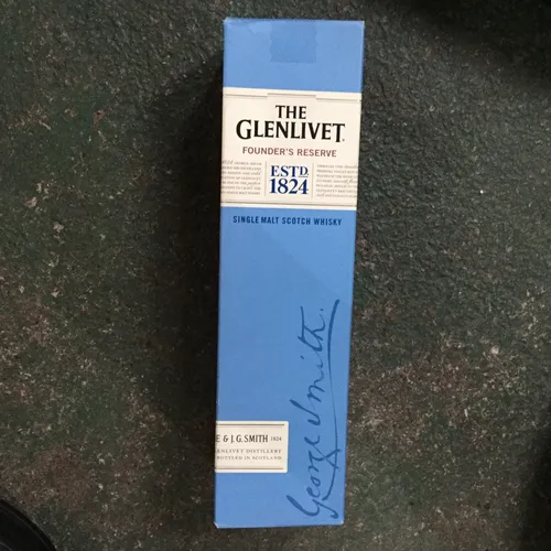 Glenlivet whisky box