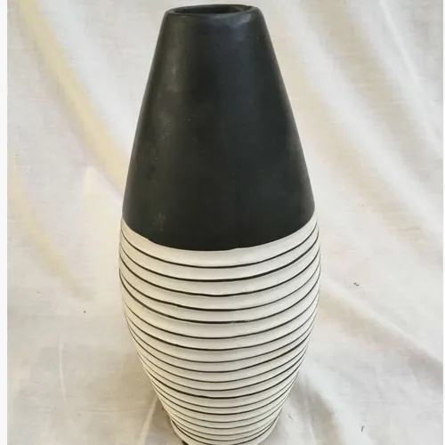 Ceramic vase with black top and stripes detail 