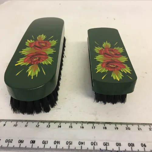 Green Painted Scrubbing/Polishing Brushes 