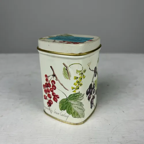 Small Leaves and Berries Tin