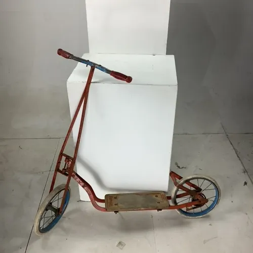 Red and Blue Period Childrens Scooter