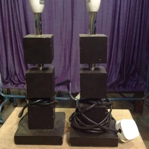 brown sectioned wooden stick lamp base