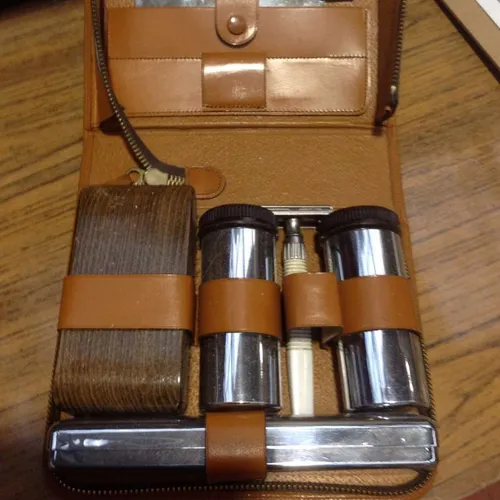 men's grooming kit mirror shaving razor soap brush leather tan