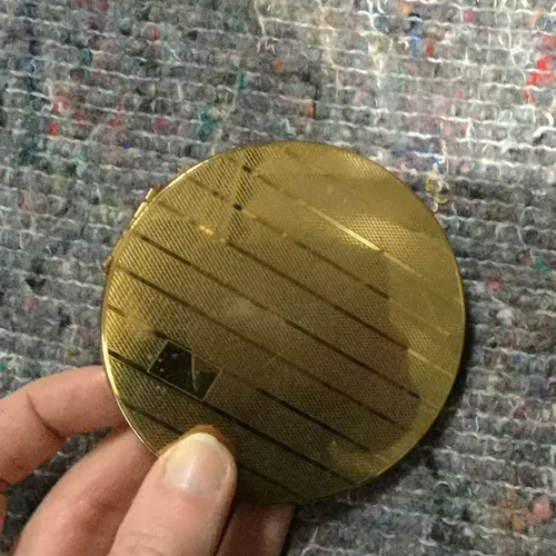 Gold compact mirror