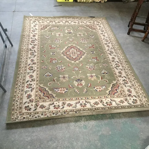 Green and Cream Sherborne-Style Patterned Rug 