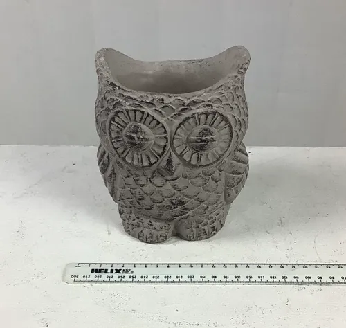 Grey Cream Owl Plant Pot