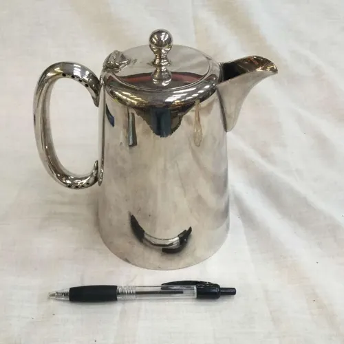Silver tea pot 003