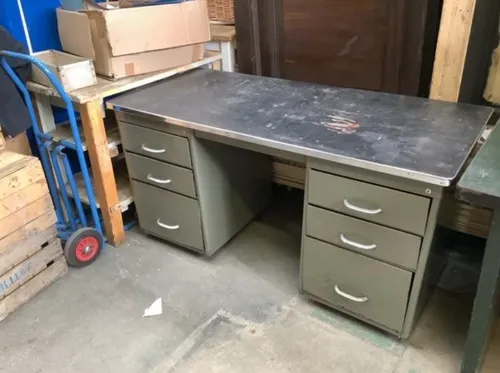 GREEN METAL DESK WITH BLACK TOP