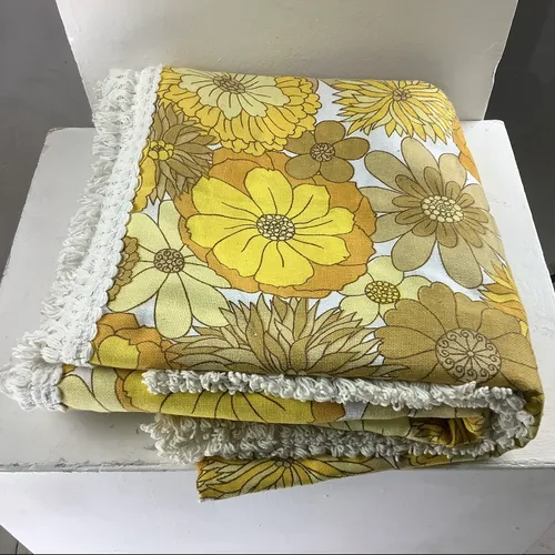 Retro 70s fabric yellow flowers 