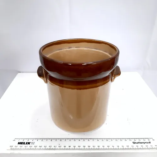 Glazed stoneware pot