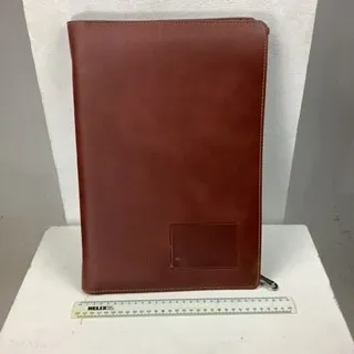 A4 Brown Leather Zipped Folder