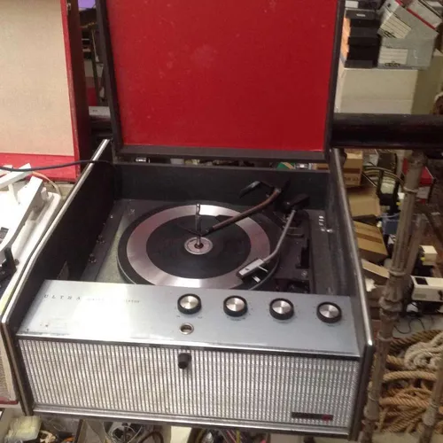 Period Ultra Mains Transistor turntable / record player unit