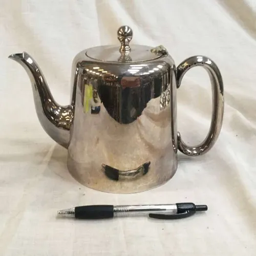 Silver tea pot 005