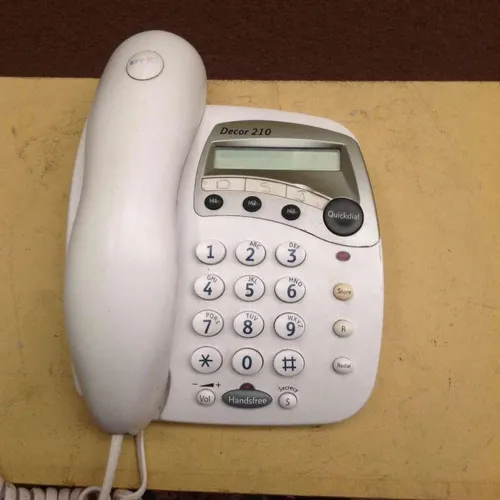 BT Decor 210 corded push button telephone