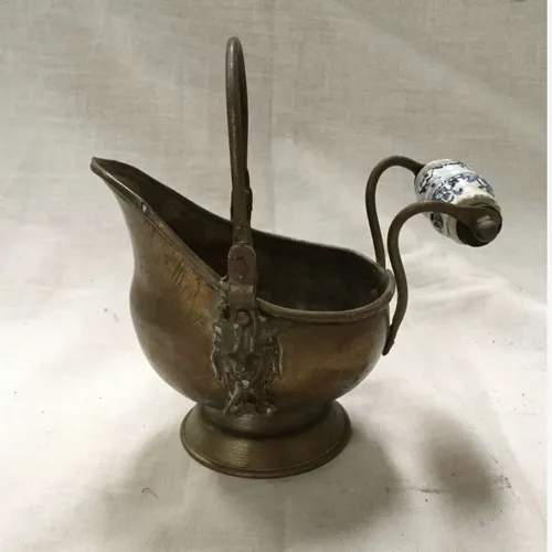 Metal pot 001