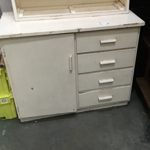Cream kitchen unit with one cupboard and four drawers