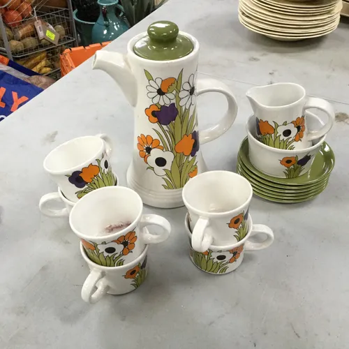 1960s Royal Tudor Ware Springtime retro tea set
