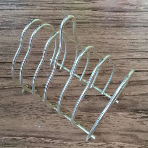 metal 6-slot toast rack with handle