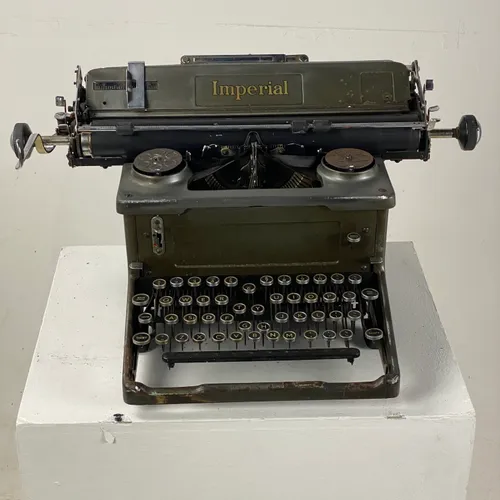 Green Period imperial typewriter