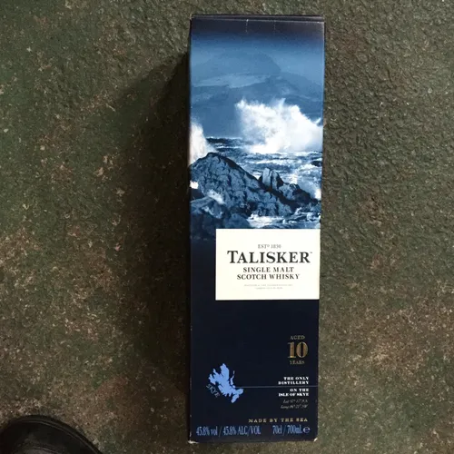 Talisker 10 year old Whisky Display box