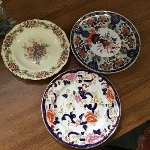 Miscellaneous China Dinner Plates