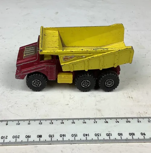 Children’s Metal Toy Dump Truck