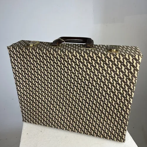 1970s Style Brown and Beige Briefcase/Suitcase
