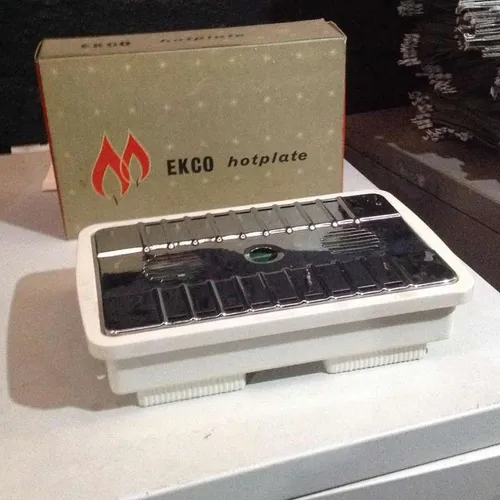 Ekco Hotplate 1950's / 1960's White Silver