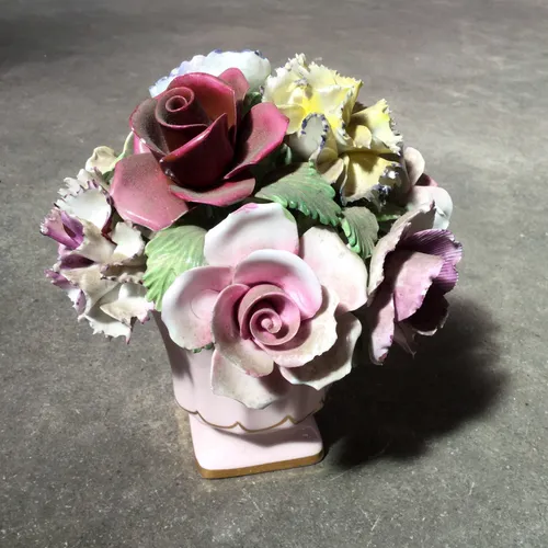 Small Adderley bone china rose flowers in pot ornament 2