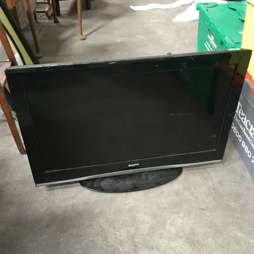 Black flat screen ‘Sanyo’ television