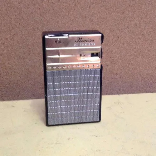 Riviera Shirt Pocket Radio with leather case and original packaging