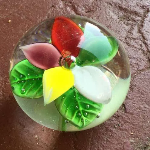 Glass Paperweight 008