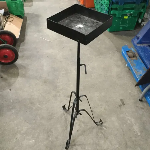 Black Metal Adjustable Height Plant Stand