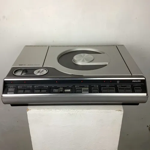 Silver and Black Philips VLTP 700 Lazer Disc Player