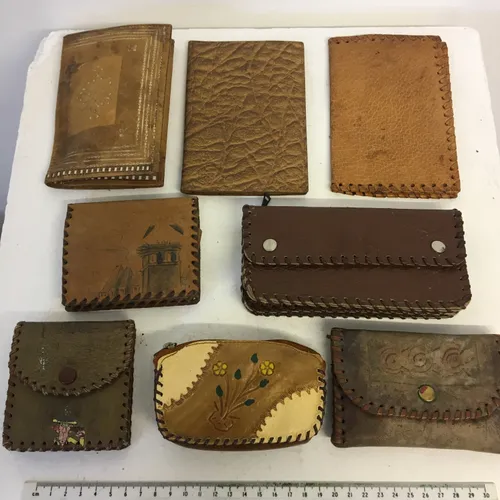 stitched leather purse/wallet