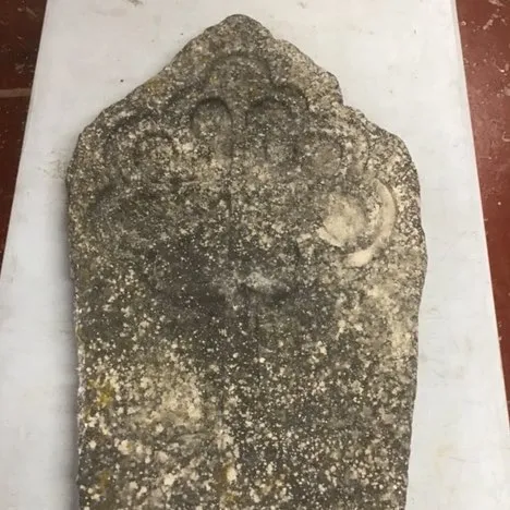Fake Celtic Gravestone 5 (Pointed top, speckled stone) 