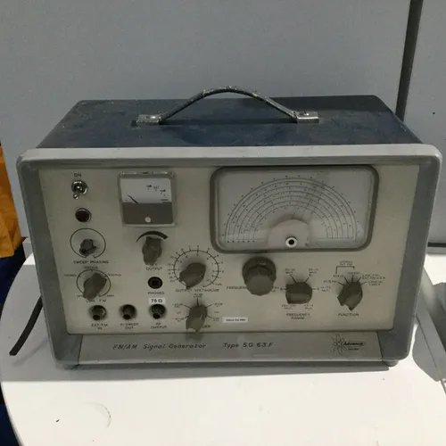 Period FM/AM Signal Generator