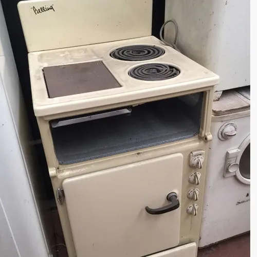 beige Belling electric range and oven