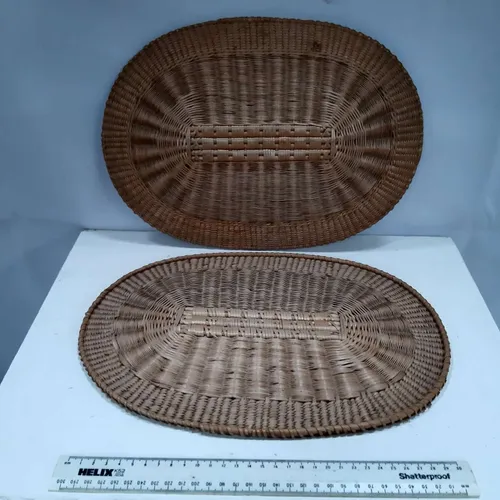 Wicker placemats (Set of 2) 