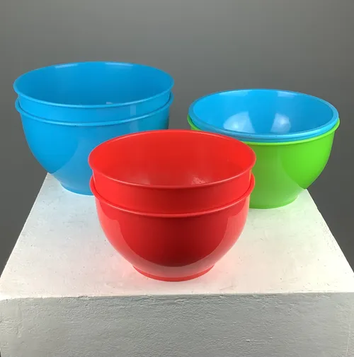Various Plastic Bowls/Mixing Bowls