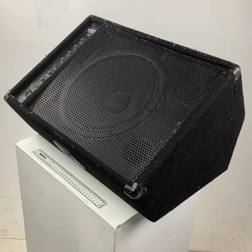 MA-120e stage monitor speaker 